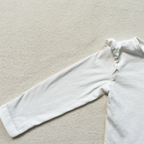5/$18 H&M Baby Girl White Cotton Long Sleeve Ruffle Basic Layering Top Tee 9–12M - Picture 3 of 16